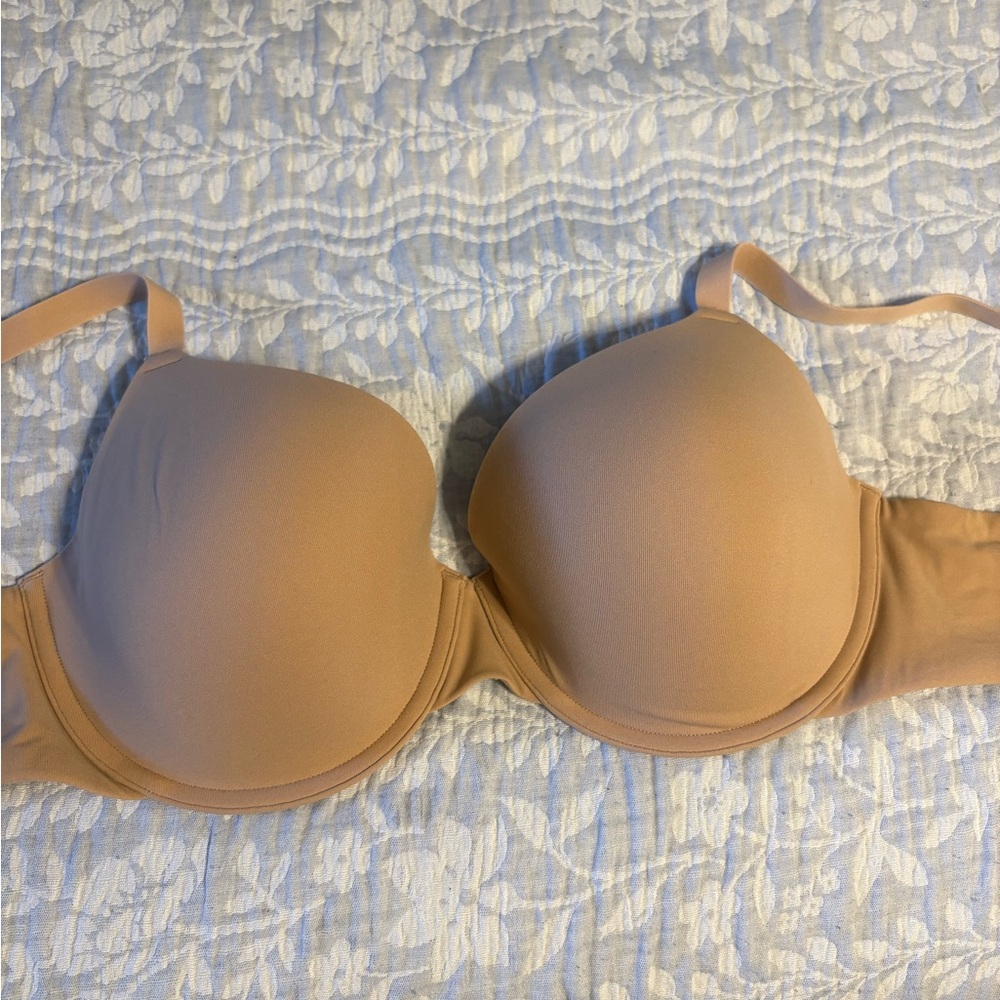 Skims Fits Everybody T-shirt Bra